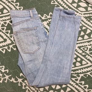 Reformation High & Skinny Jean in light wash Size 25.
